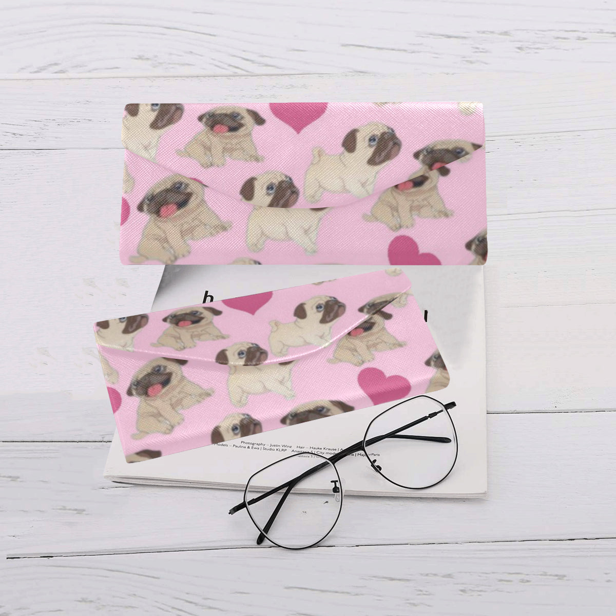 Pug Glasses/Sunglasses Case - Hearts